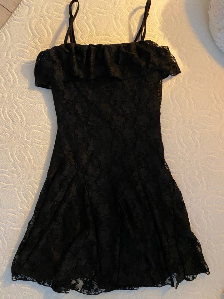 Dantelli siyah elbise - Görsel 2