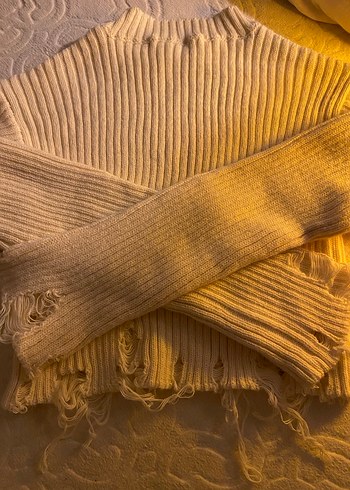 Crop kazak yırtık detaylı - Görsel 3