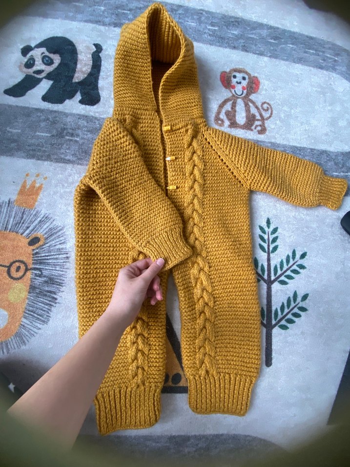 Kapüşonlu Sarı Örgü Bebek Tulumu - Görsel 4