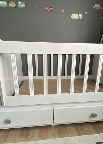 Gri Beyaz Bebek Beşiği ve Çekmeceli Dolap - Görsel 2