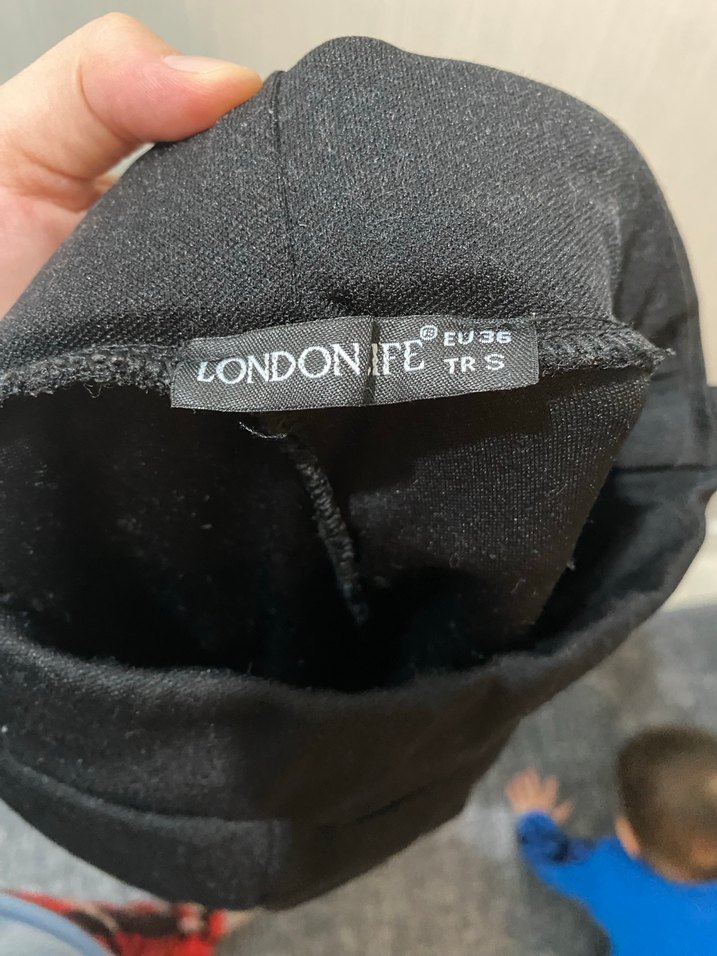 Siyah Kadın Dar Kesim Kumaş Pantolon - Görsel 3