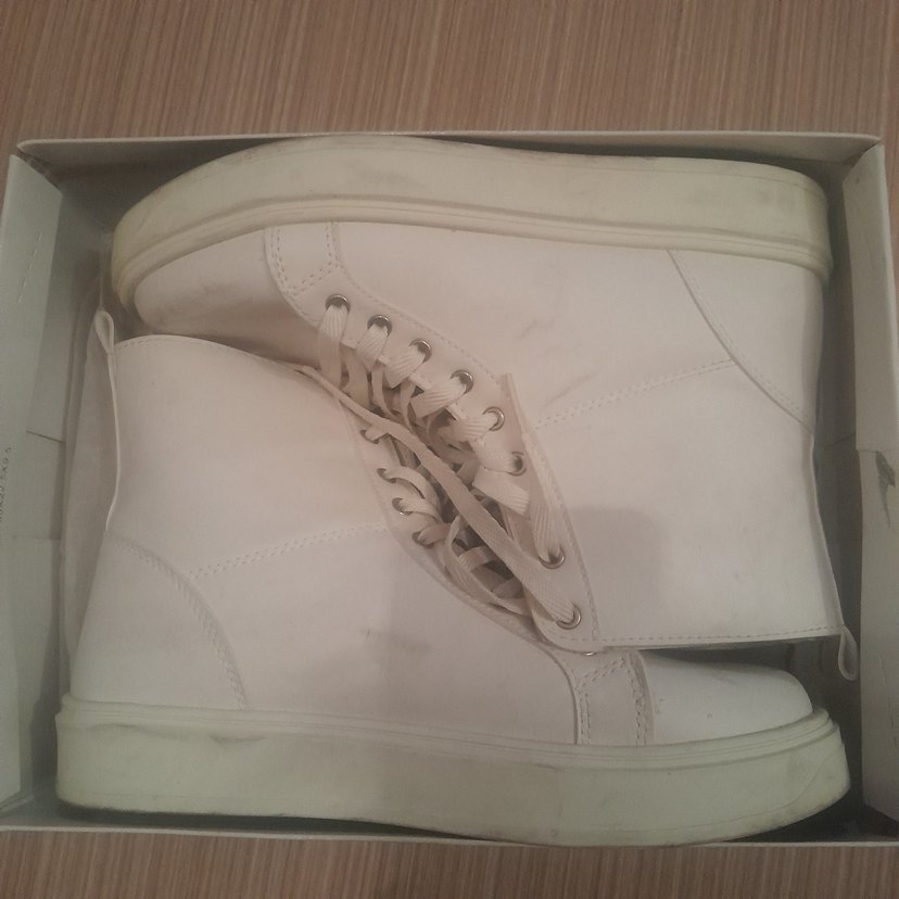 Beyaz Dolgu Topuklu Bağcıklı Kadın Spor Ayakkabı - Görsel 2