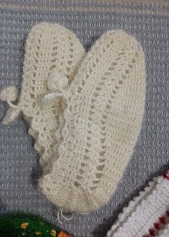 ÇEYİZLİK El Yapımı Örgü Çoraplar ve Patikler - Görsel 2