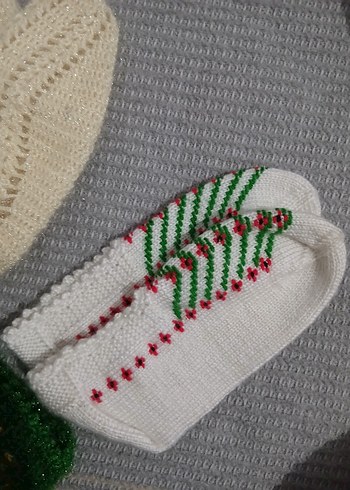 ÇEYİZLİK El Yapımı Örgü Çoraplar ve Patikler - Görsel 4