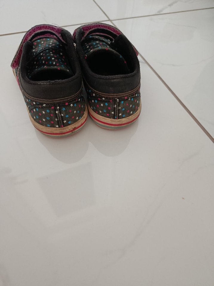 Kız Çocuk Siyah Yıldızlı Cırt Cırtlı Spor Ayakkabı - Görsel 3