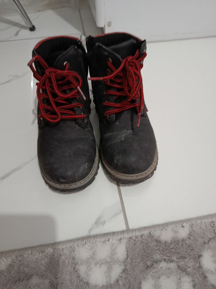 Kırmızı Siyah Bağcıklı Erkek Çocuk Bot - Görsel 3