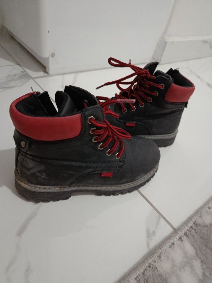 Kırmızı Siyah Bağcıklı Erkek Çocuk Bot - Görsel 2