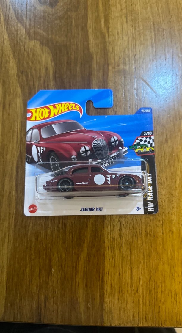 Hot Wheels Koyu Kırmızı Jaguar MK1 Oyuncak Araba - Görsel 2
