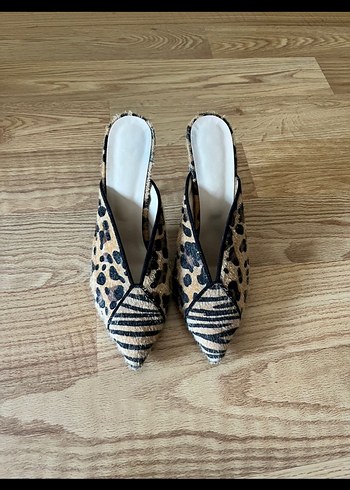 Kahverengi Zebra Leopar Desenli Topuklu Ayakkabı - Görsel 2