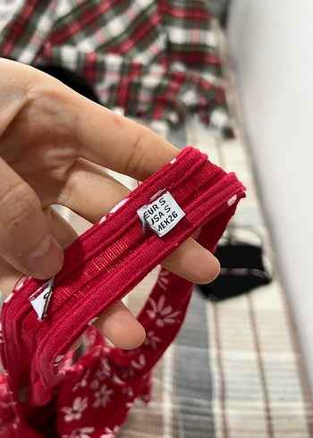 Kırmızı Çiçek Desenli Kadın Body - Görsel 3