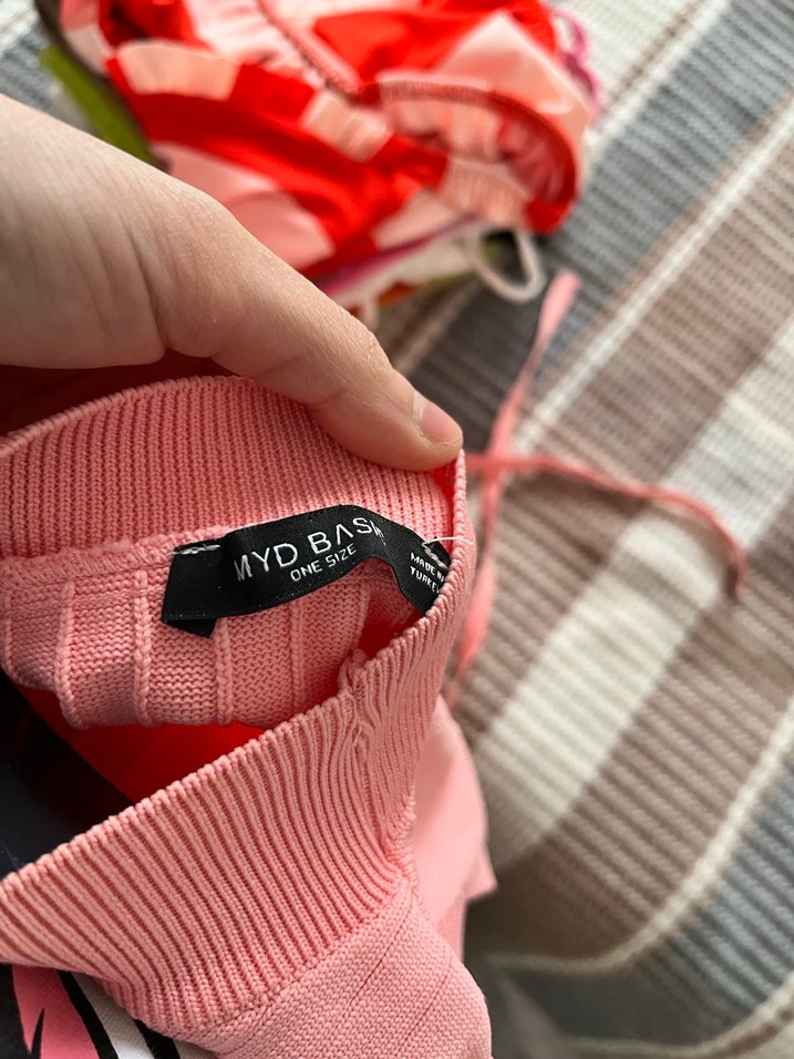 Kadın sırt dekolteli crop - Görsel 4