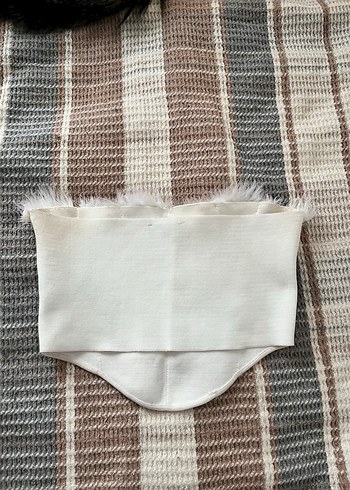 Tüylü Straplez Büstiyer - Görsel 2