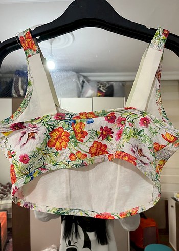 Çiçek Desenli Kısa Büstiyer - Görsel 2