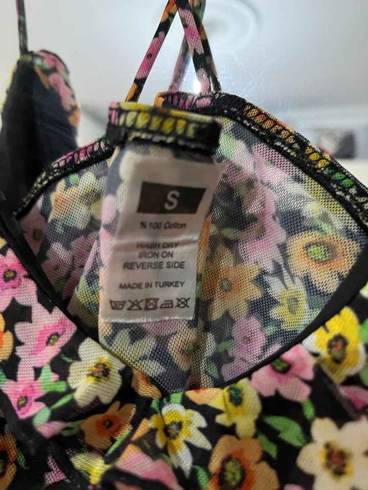 Çiçek Desenli Bluz - Görsel 3