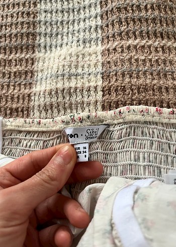 Çiçek Desenli Büstiyer - Görsel 3