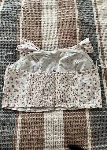 Çiçek Desenli Büstiyer - Görsel 2