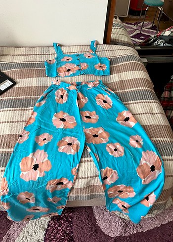 Çiçek Desenli Kadın İkili Takım - Görsel 2