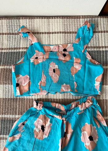 Çiçek Desenli Kadın İkili Takım - Görsel 3