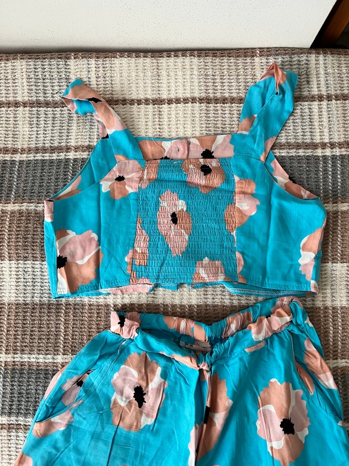 Çiçek Desenli Kadın İkili Takım - Görsel 3