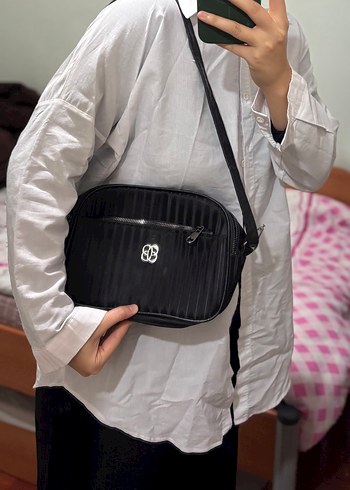 Kadın Siyah Piliseli Çapraz Çanta - Görsel 6