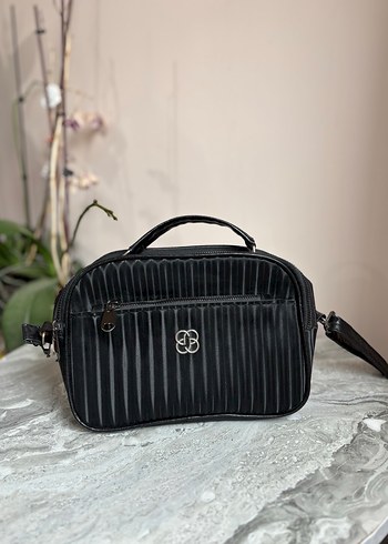 Kadın Siyah Piliseli Çapraz Çanta - Görsel 2