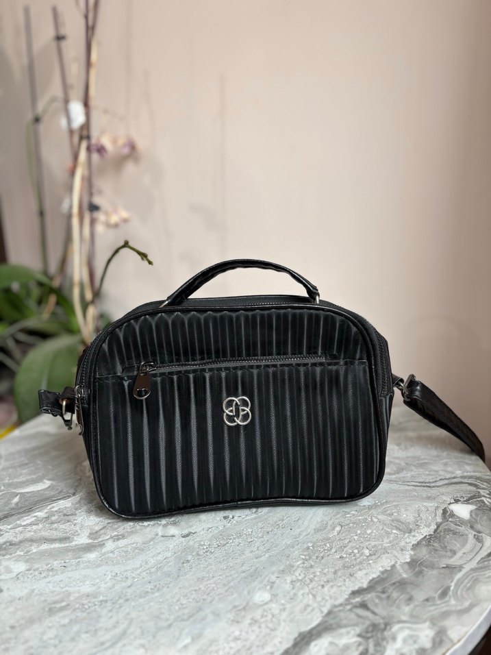 Kadın Siyah Piliseli Çapraz Çanta - Görsel 2