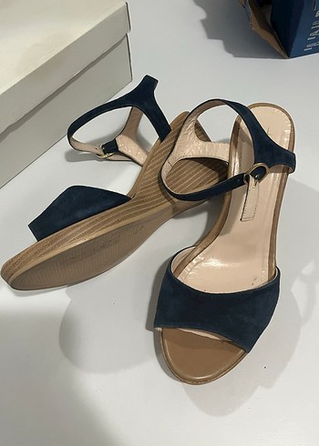 Bej Siyah Tokalı Dolgu Topuklu Kadın Ayakkabı - Görsel 2