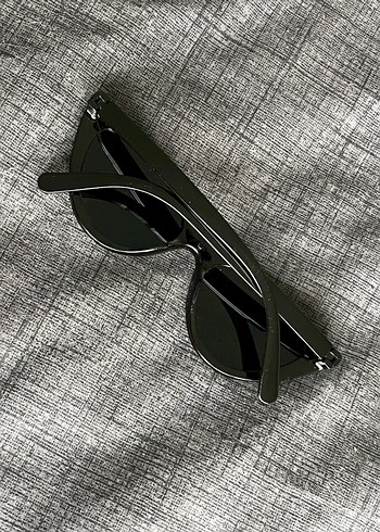 Şeffaf Siyah Gotik Kadın Güneş Gözlüğü - Görsel 2