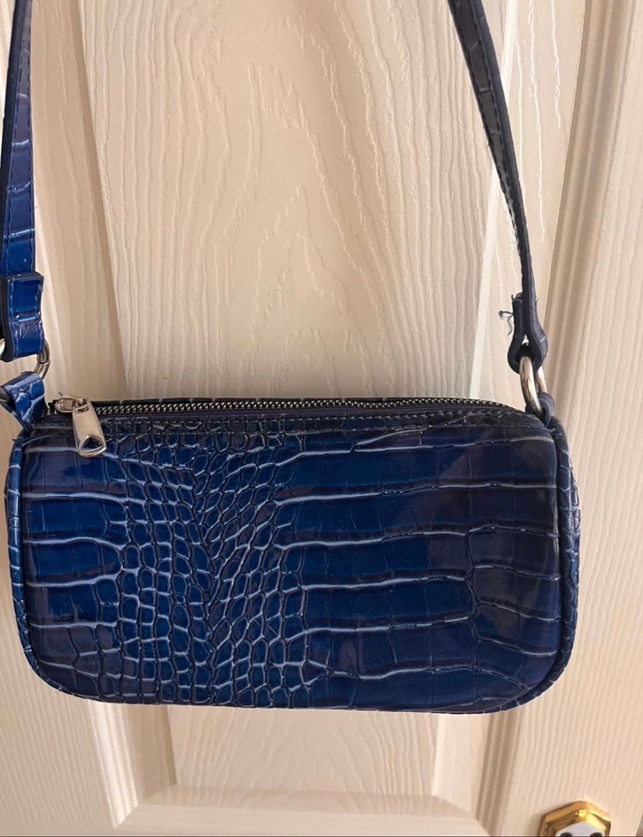 Koyu Mavi Yılan Desenli Deri Kadın Çanta - Görsel 3