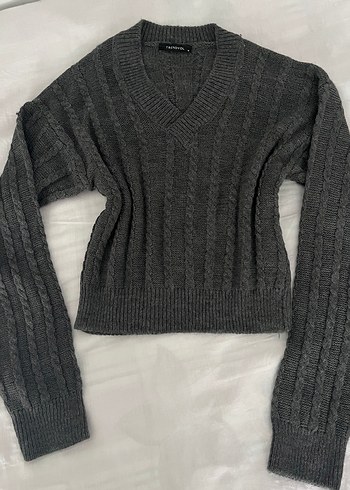 Gri V Yaka Örgü Kadın Kazak - Görsel 2