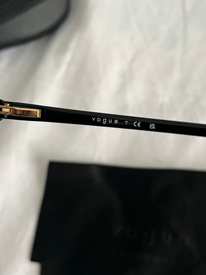 Vogue Siyah Kadın Gözlüğü - Görsel 4