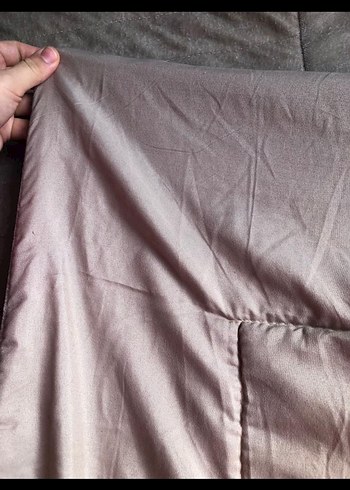 İşlemeli Bej Parlak Yatak Örtüsü - Görsel 6