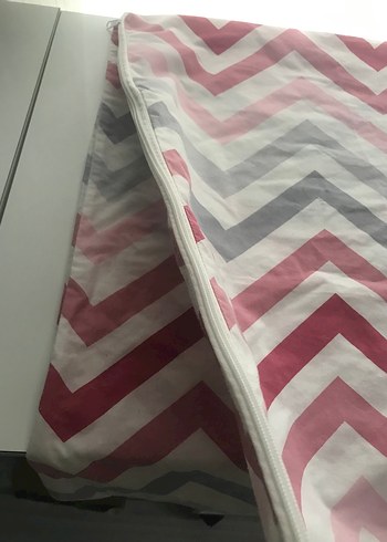 Pembe ve gri baskılı beşik yatak yüzü.  En. 65. Boy.  120 - Görsel 2