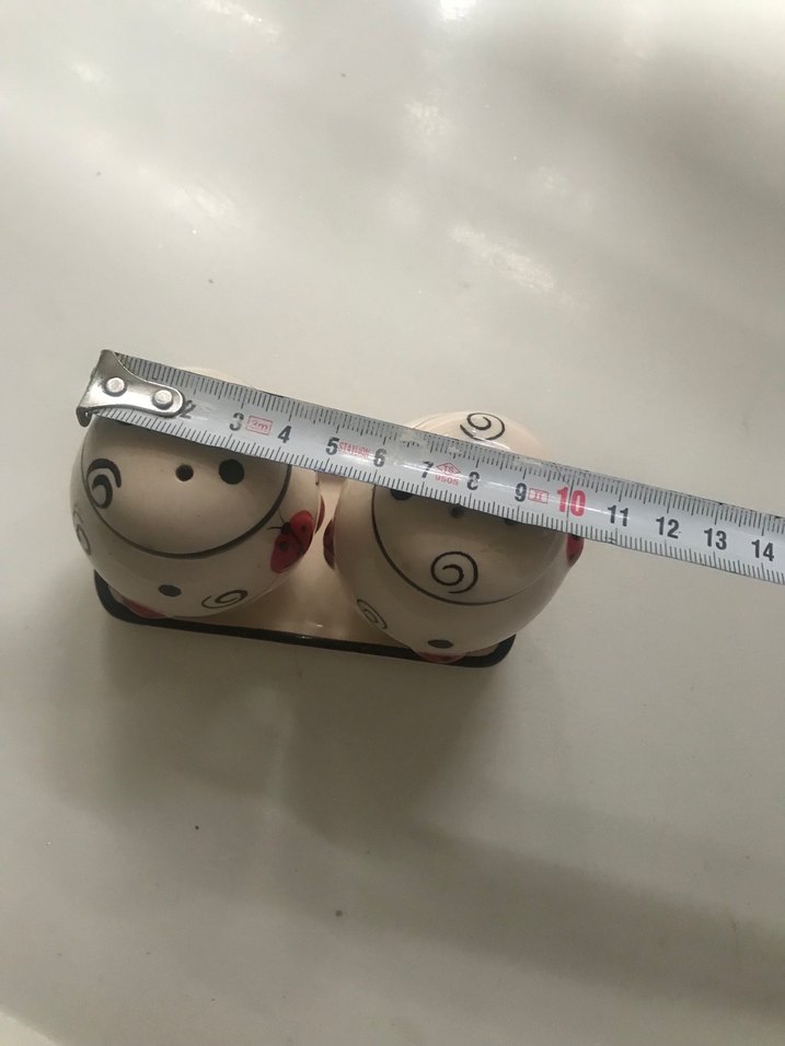 Renkli Desenli Beyaz Tuzluk ve Biberlik Seti - Görsel 2