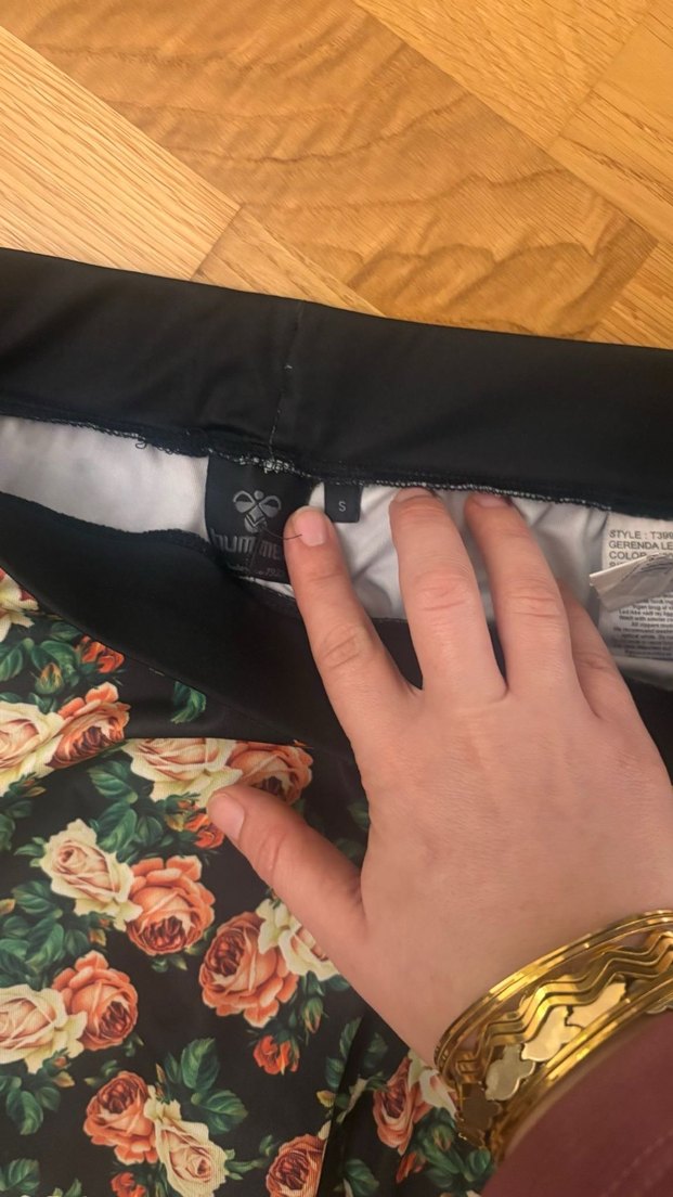 Çiçek Desenli Kadın Tayt Hummel - Görsel 3