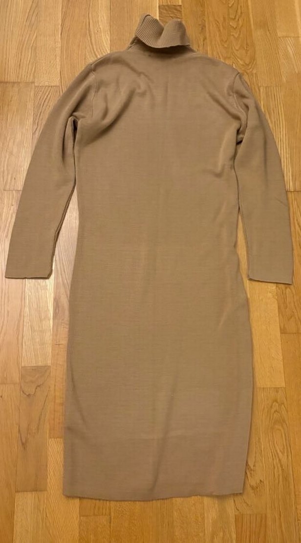 Uzun Kollu Yüksek Yakalı Kadın Elbise - Görsel 3