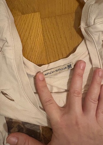 Uzun Kollu Baskılı yırtık model Tişört - Görsel 2