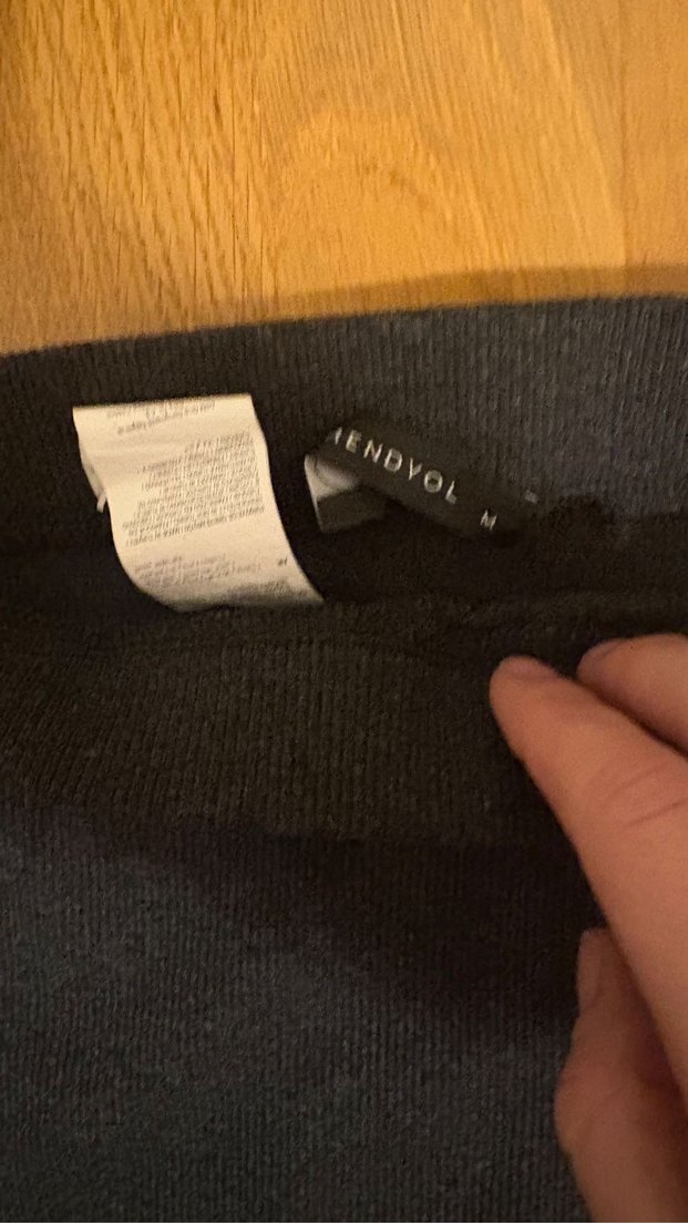 Kadın Siyah Midi Kalem Etek - Görsel 2