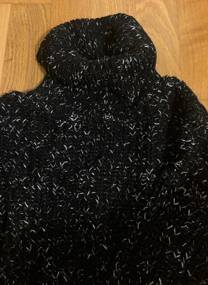 Kadın Siyah Boğazlı Uzun Örgü Kazak - Görsel 2