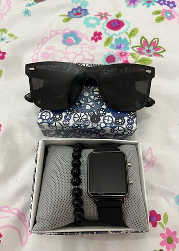 Erkek gözlük ve saat - Görsel 3