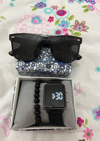 Erkek gözlük ve saat - Görsel 4