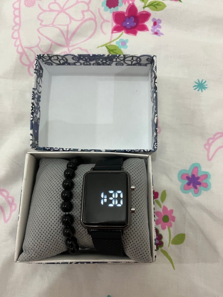 Erkek gözlük ve saat - Görsel 2