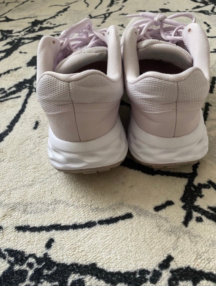 Pembe Nike Spor Ayakkabı - Görsel 4