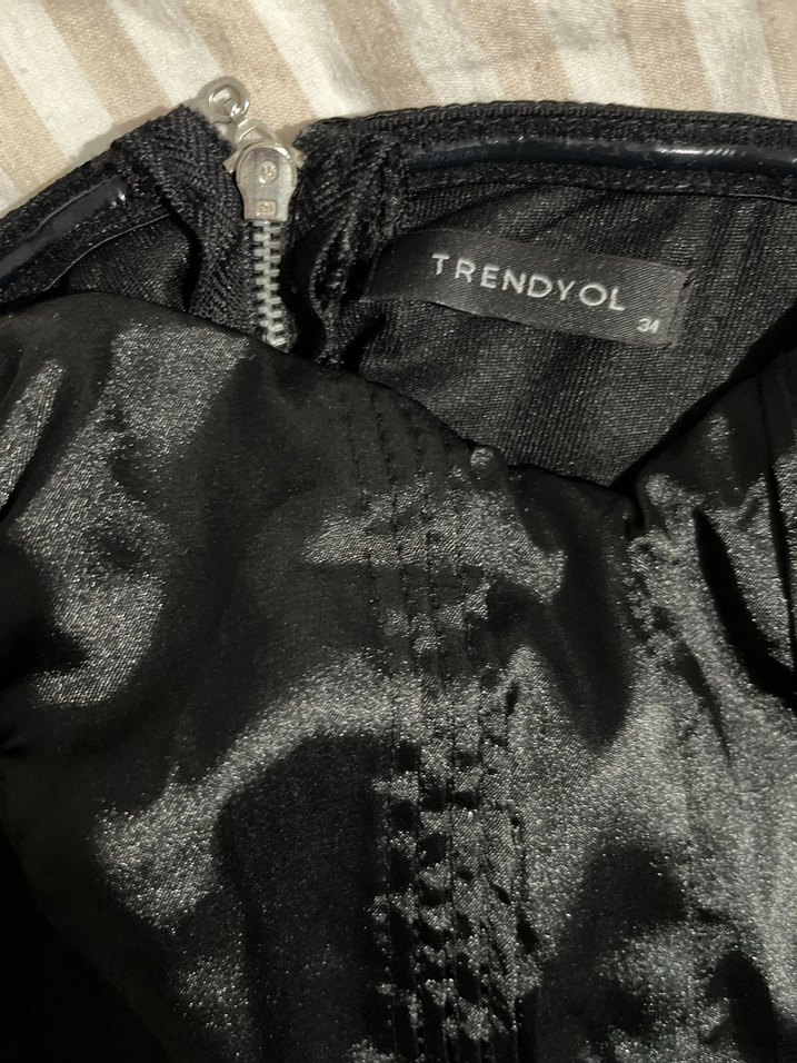 Siyah Saten Fitted Şık Balenli Korse Crop - Görsel 3