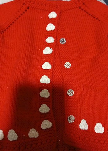 Kız Çocuk Kırmızı Düğmeli Triko Hırka - Görsel 2