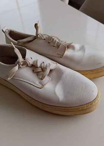 Diğer Minimal Beyaz Deri Sneaker