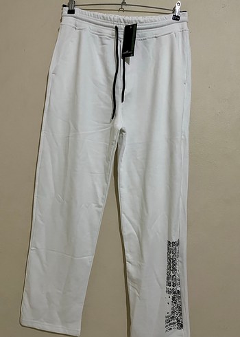 Gri Detaylı Beyaz Kadın Eşofman Altı - Görsel 2