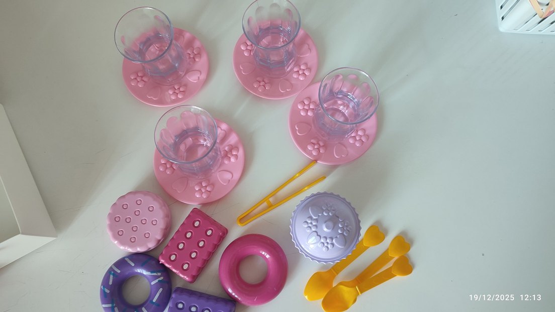 Pembe Çiçekli Pop Kültür Bardak Altlıkları - Görsel 2