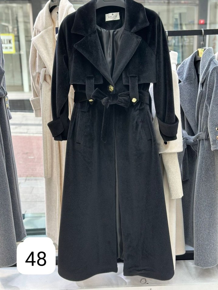 Beyaz Kuşaklı Uzun Kadın Yün Kaban - Görsel 5