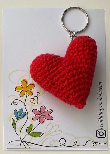 Kırmızı Örgü Kalp Anahtarlık - Görsel 5